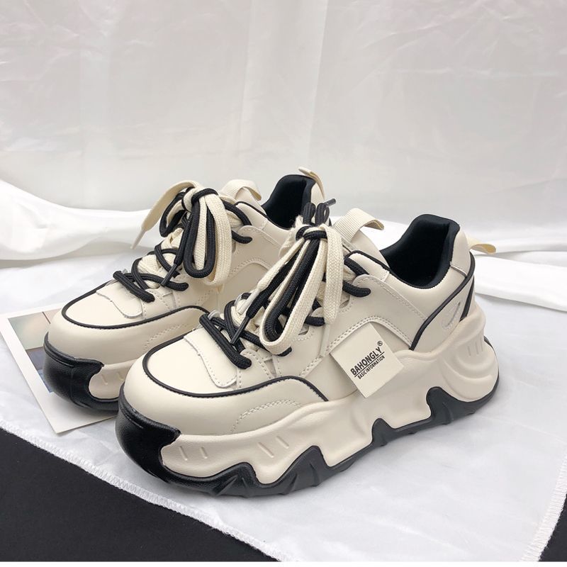 Damen trendige Chunky-Sneaker mit strapazierfähigem Obermaterial und markantem Profil EB