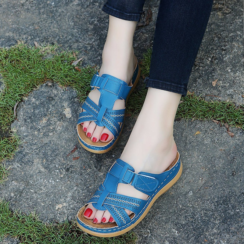 Damen Komfortable Clogs mit stylischem Lochmuster und ergonomischer Sohle EB