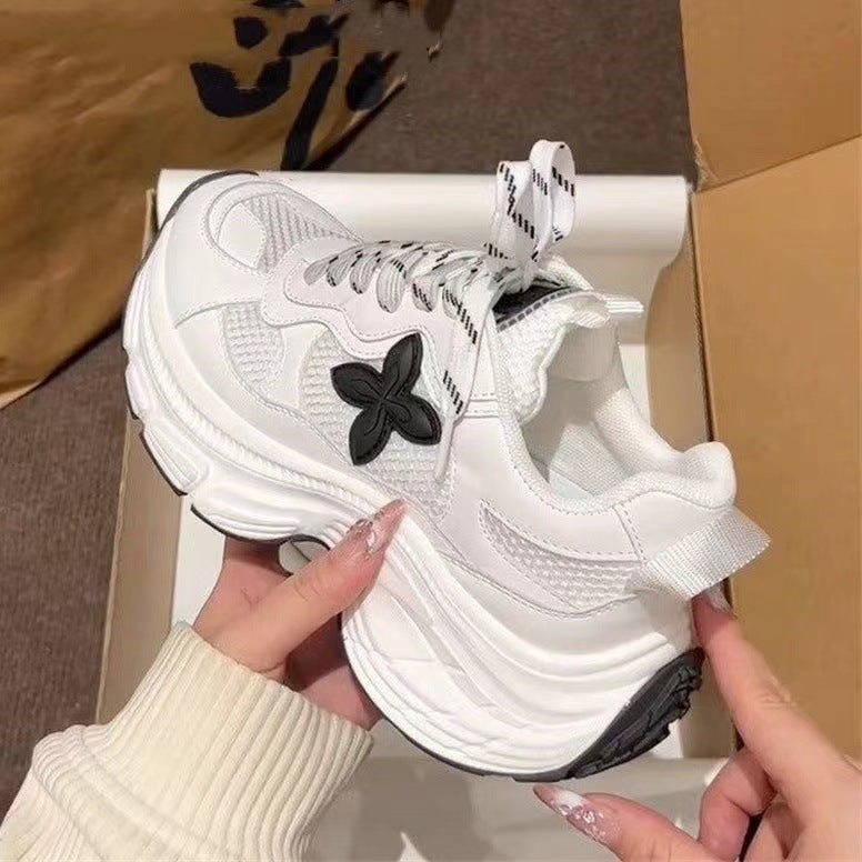 Damen Sportliche Chunky Sneakers mit atmungsaktiver Mesh-Konstruktion und gepolsterter Sohle EB