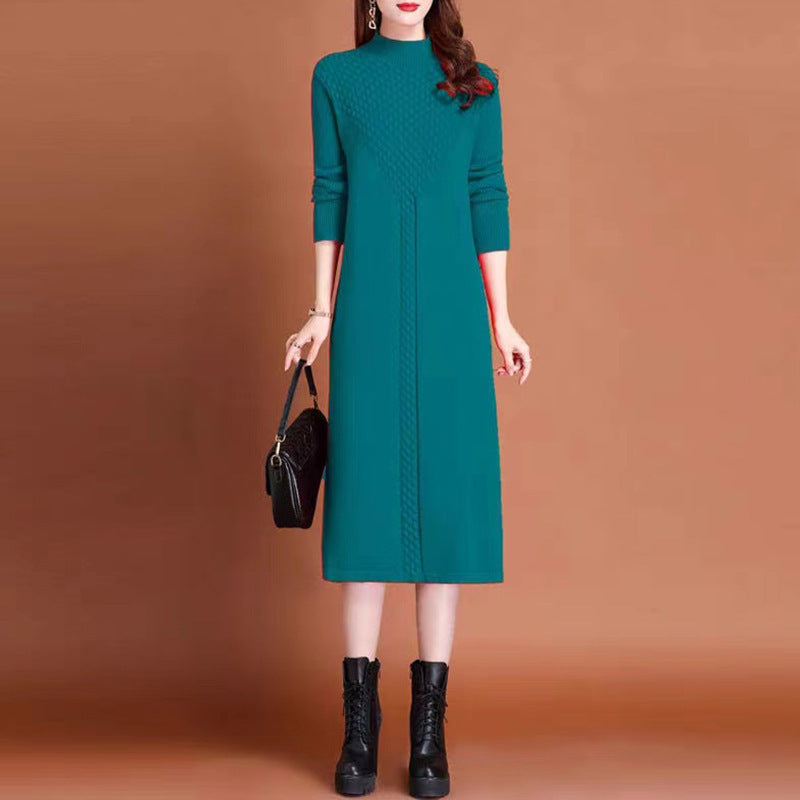 Damen Strickmaxikleid mit hohem Kragen und eleganten Zopfdetails EB