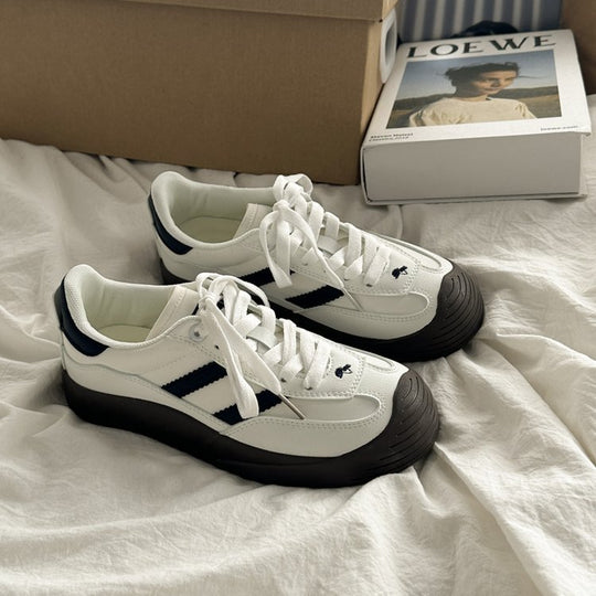 Damen Sportliche Sneaker mit robustem Profil und atmungsaktiver Obermaterial EB