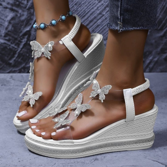 Damen Wedge-Sandalen mit dekorativen Schmetterlings-Details EB
