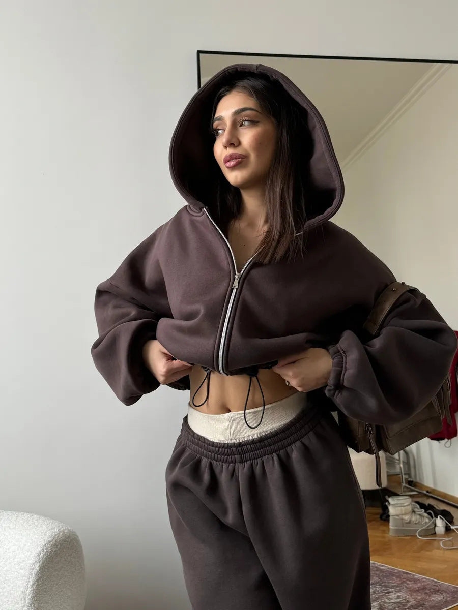 Damen kurzes Kapuzenzipper-Lounge-Set mit oversized Ärmeln und weitem Jogginghose-Schnitt EB