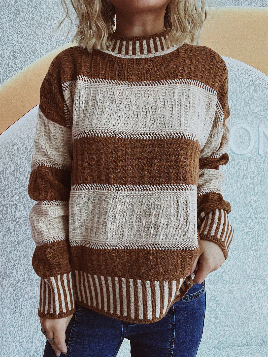 Damen lässiger Strickpullover mit modernem Streifenmuster und warmem Material EB