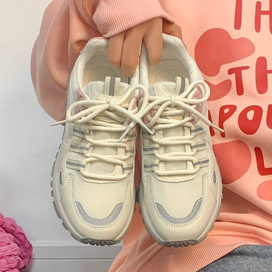 Damen Retro‑Laufstil Plateau‑Sneaker mit robuster Traktionssohle und atmungsaktivem Mesh EB