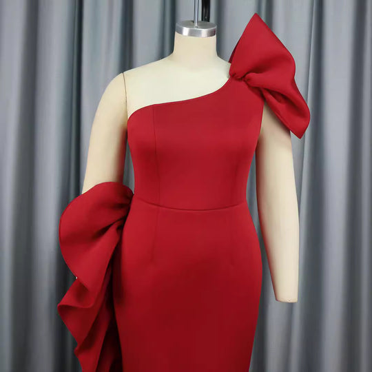 Damen Elegantes Trägerloses Cocktailkleid mit Rüschendetail EB