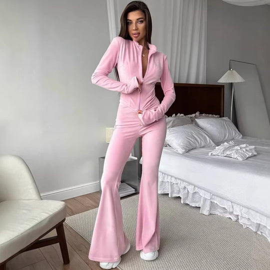 Damen kurz geschnittenes Samt-Jogging-Set mit Reißverschluss und ausgestellter Schlaghose Eichborn Berlin