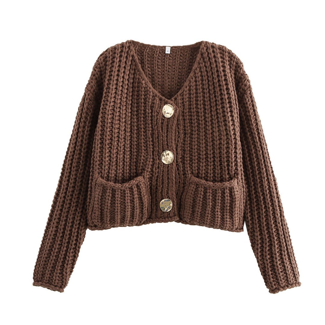 Damen Kurzcardigan im Rippen-Grobstrick mit aufgesetzten Taschen und Statementknöpfen EB