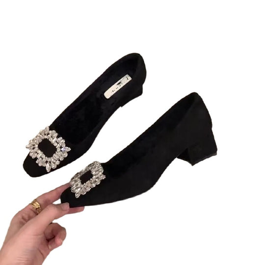 Damen elegante Pumps mit funkelnden Schmuckakzenten EB