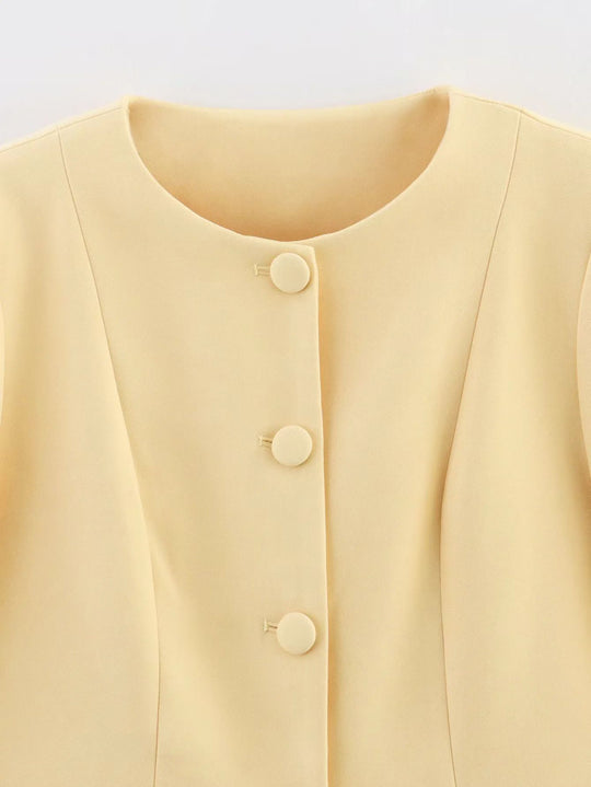 Damen eleganter Blazer mit modischem Schnitt und dekorativen Knopfdetails EB