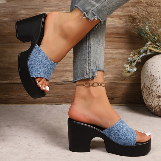 Damen Plateau-Sandaletten mit modischem Denim-Obermaterial und dekorativem Schmuckdetail EB