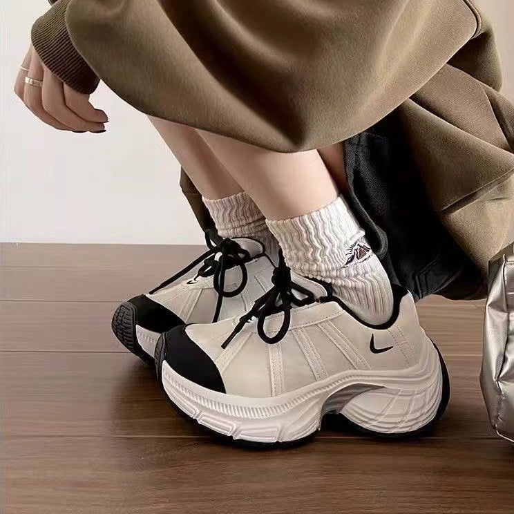 Damen Sportliche Chunky Sneakers mit dämpfender Sohle EB