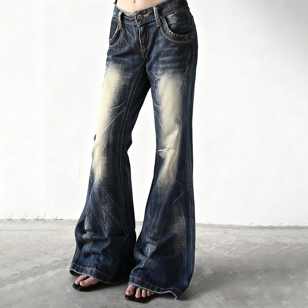 Damen Flared Jeans mit modischem Used-Look EB