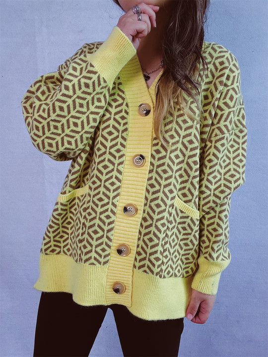 Damen Strickjacke mit geometrischem Muster und Knopfdetails EB
