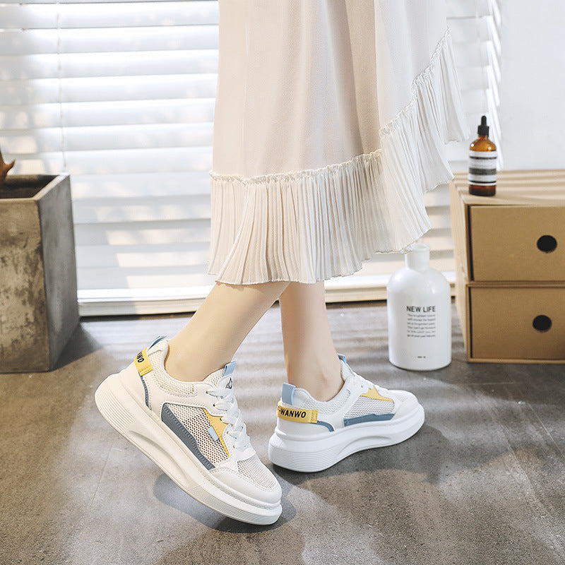 Damen Sportliche Sneakers mit atmungsaktiver Netzstruktur und flexiblem Sohlenprofil EB