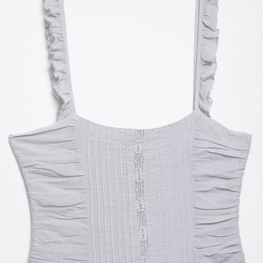 Damen sommerliches Minikleid mit feinen Rüschendetails und strukturierter Passform EB