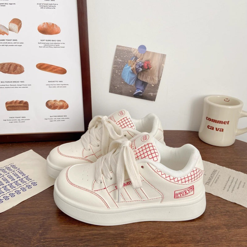 Damen Sneakers im minimalistischen Design mit strukturierter Oberfläche und weicher Dämpfung EB