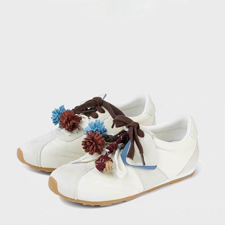 Damen modische Sneaker mit Blumenapplikationen EB