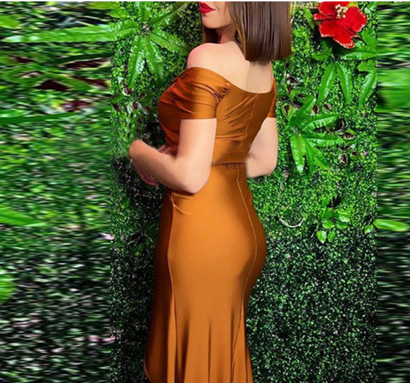 Damen elegantes Maxikleid mit asymmetrischem Schnitt und schimmerndem Effekt EB