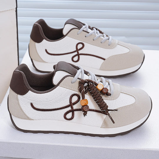 Damen Sneakers mit innovativem Schnürsystem und atmungsaktiver Konstruktion EB