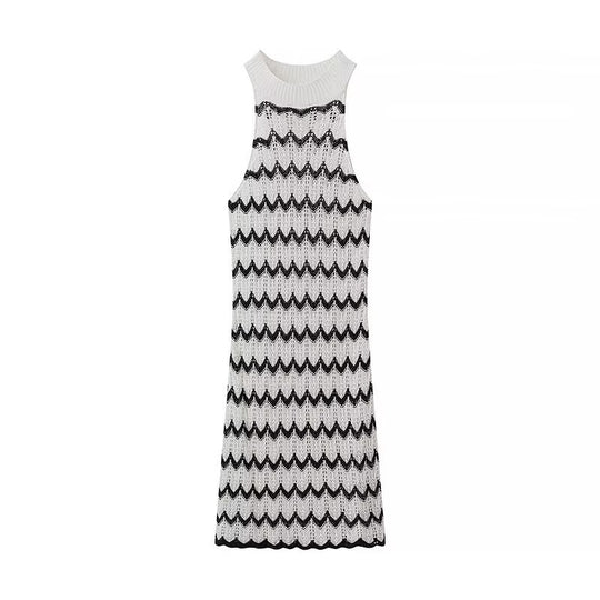 Damen Strickkleid mit Wellenmuster und elegantem Racerback EB