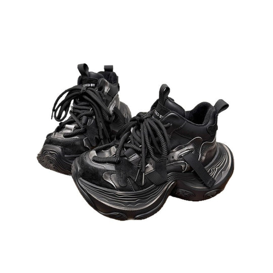 Damen Chunky Plateau-Sneaker mit mehrlagiger sculpted Sohle und Wildleder‑Mesh‑Details EB