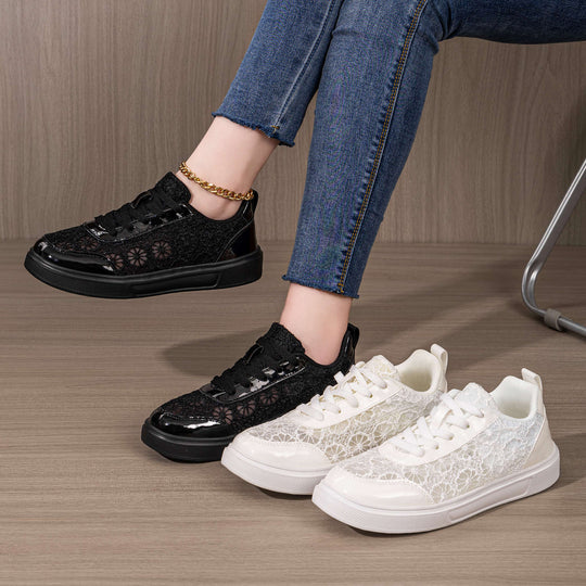 Damen nan eleganter Plateau-Sneaker mit Spitzen-Overlay, lackierten Overlays und gepolstertem Komfortfußbett EB