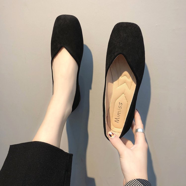 Damen Ballerinas aus Veloursleder mit elegantem V-Ausschnitt EB