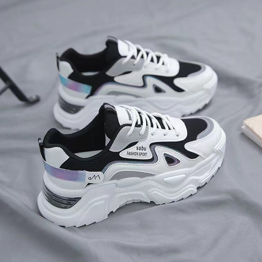 Damen Sportliche Sneakers mit dämpfendem Fußbett und reflektierenden Akzenten EB