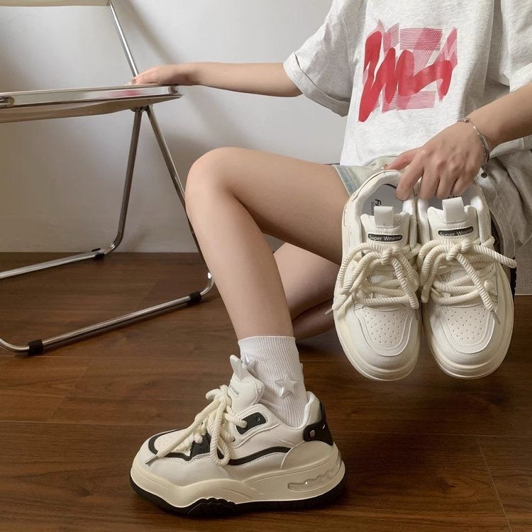 Damen Trendige Chunky Sneakers mit sportlichem Design EB