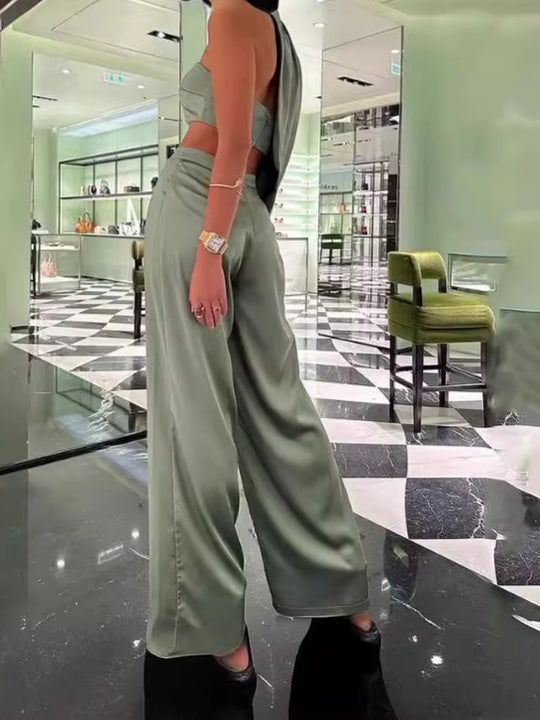 Damen Schickes Zweiteiliges Outfit mit cropped Top und silk Abschluss EB