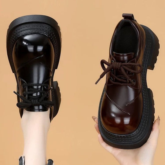 Damen Modische Derby-Schnürschuhe mit robuster Sohle und glänzender Oberflächenstruktur EB