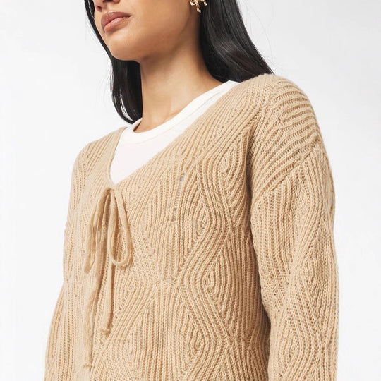 Damen Oversize Strickpullover mit V-Ausschnitt, Kordelzug und Rautenstruktur EB