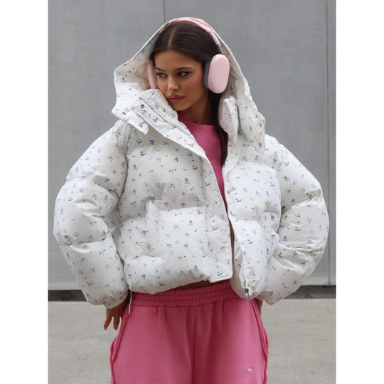 Damen gefütterte Blumensteppjacke im modernen Schnitt EB