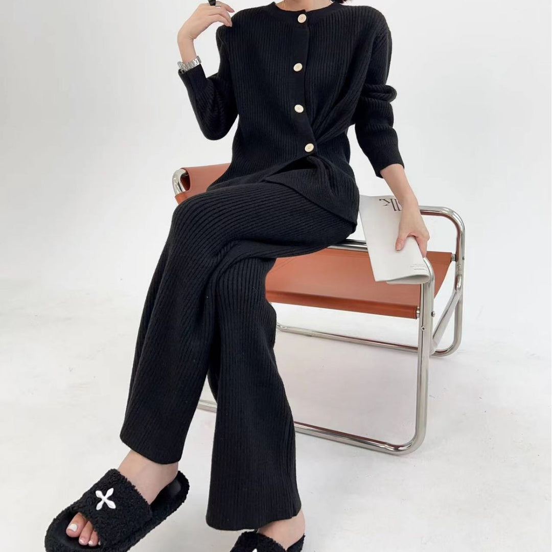 Damen Stricksatz mit Knopfleiste und weitem Bein EB