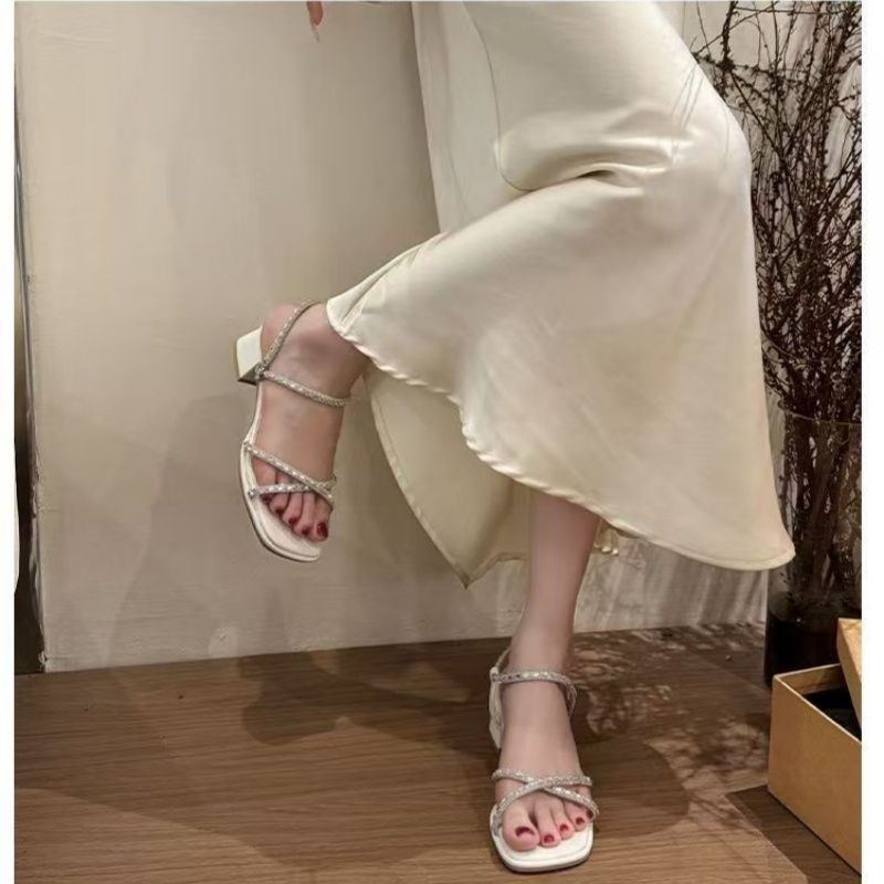 Damen elegante Sandalen mit funkelnden Riemchen und modischem Blockabsatz EB