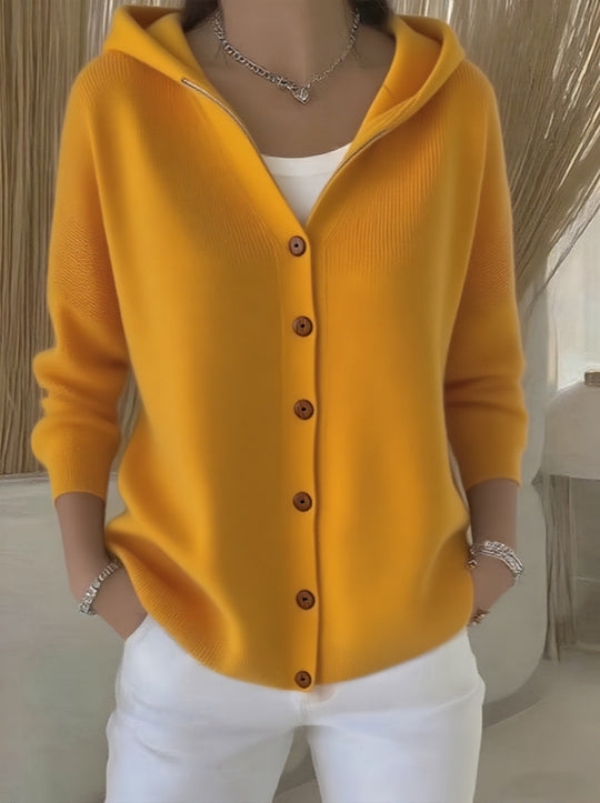 Damen Kapuzenstrickjacke mit Praktischen Knopfdetails und Lässigem Schnitt EB