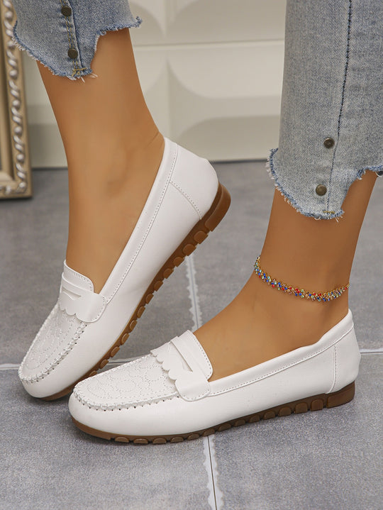Damen Elegante Mokassins mit floralen Details EB