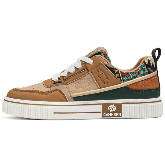 Herren stylische Plateausneaker mit gepolstertem Schaftkragen, geprägten Overlays und griffiger Plattformsohle EB