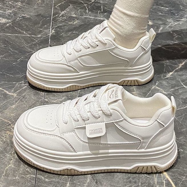 Damen modische Plattform-Sneaker mit verstärktem Fersenbereich und trendigem Design EB