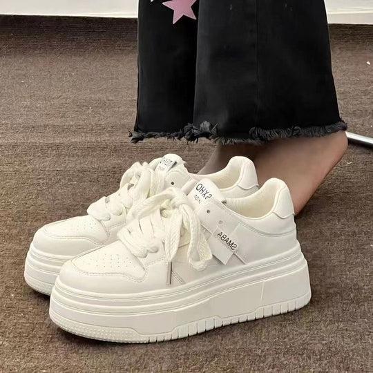Damen Plateau-Sneaker mit modischem Design und bequemer Dämpfung EB