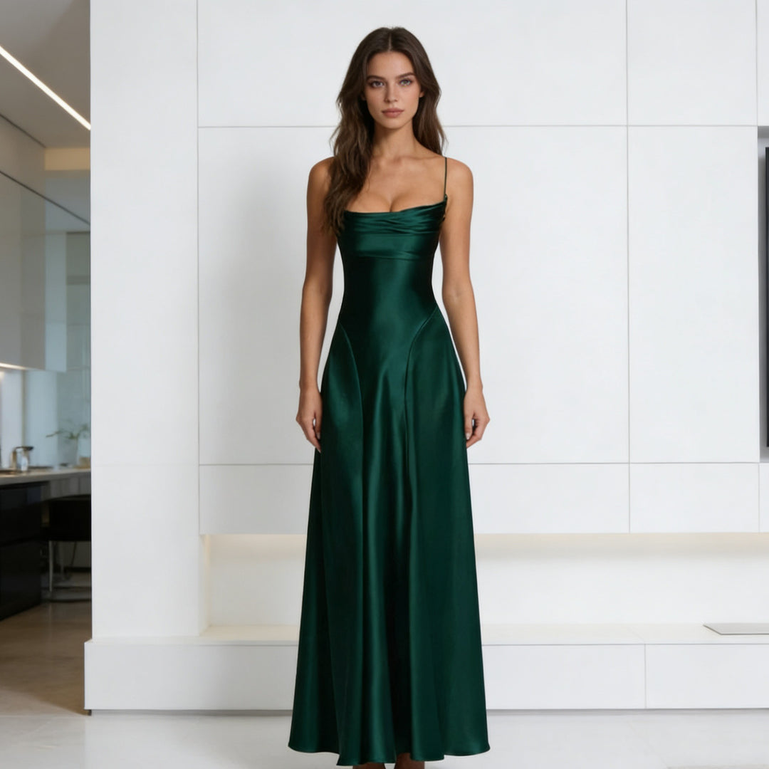 Damen Elegantes satin Abendkleid mit tailliertem Schnitt und schmalen Trägern EB