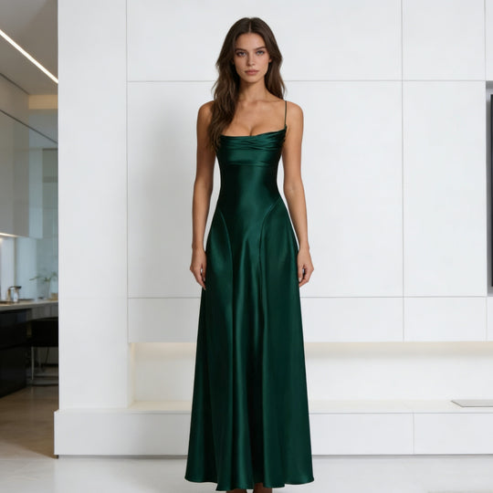 Damen Elegantes satin Abendkleid mit tailliertem Schnitt und schmalen Trägern EB