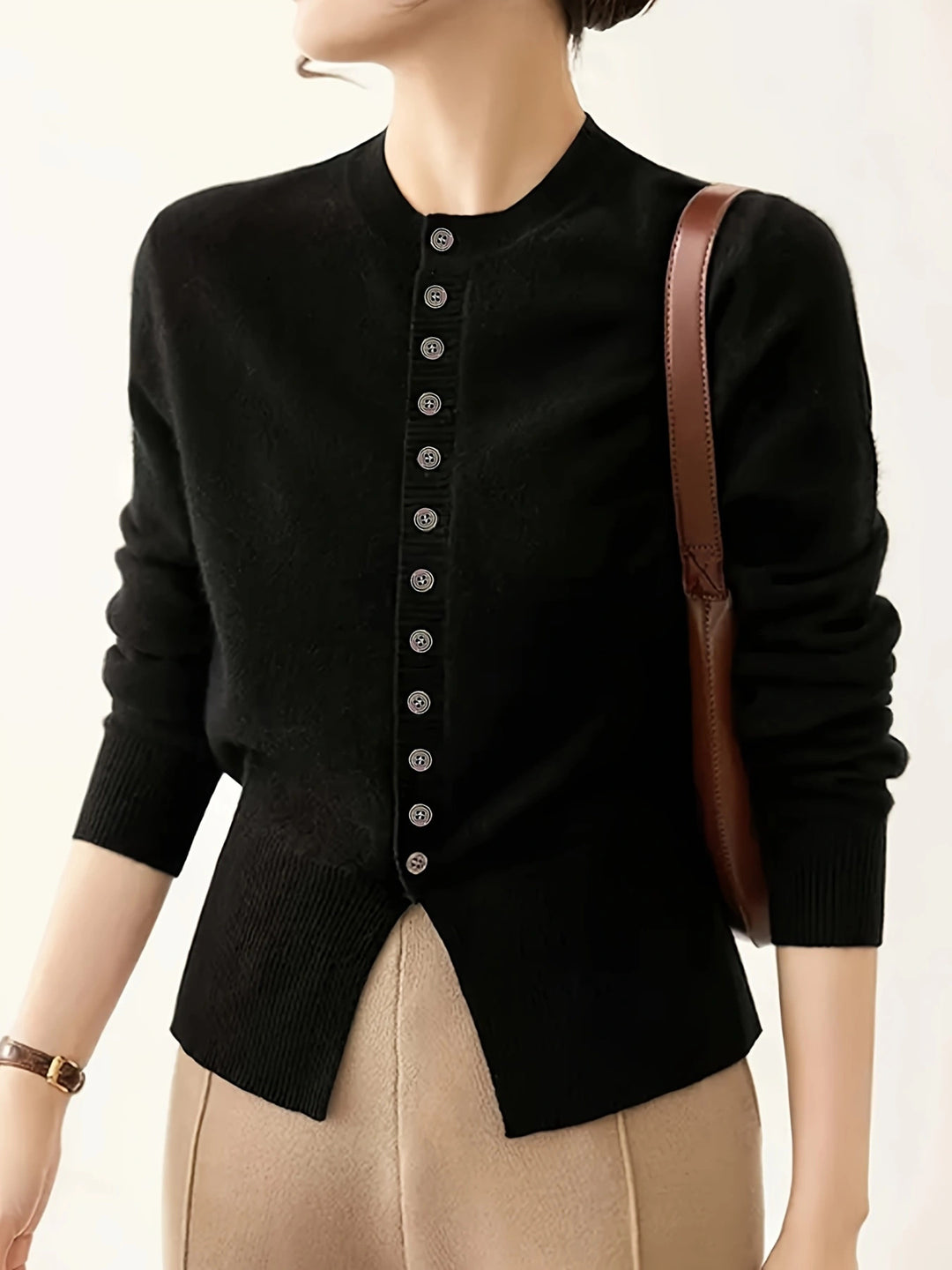 Damen modische Strickjacke mit Knopfleiste und Rippstrickdetails EB