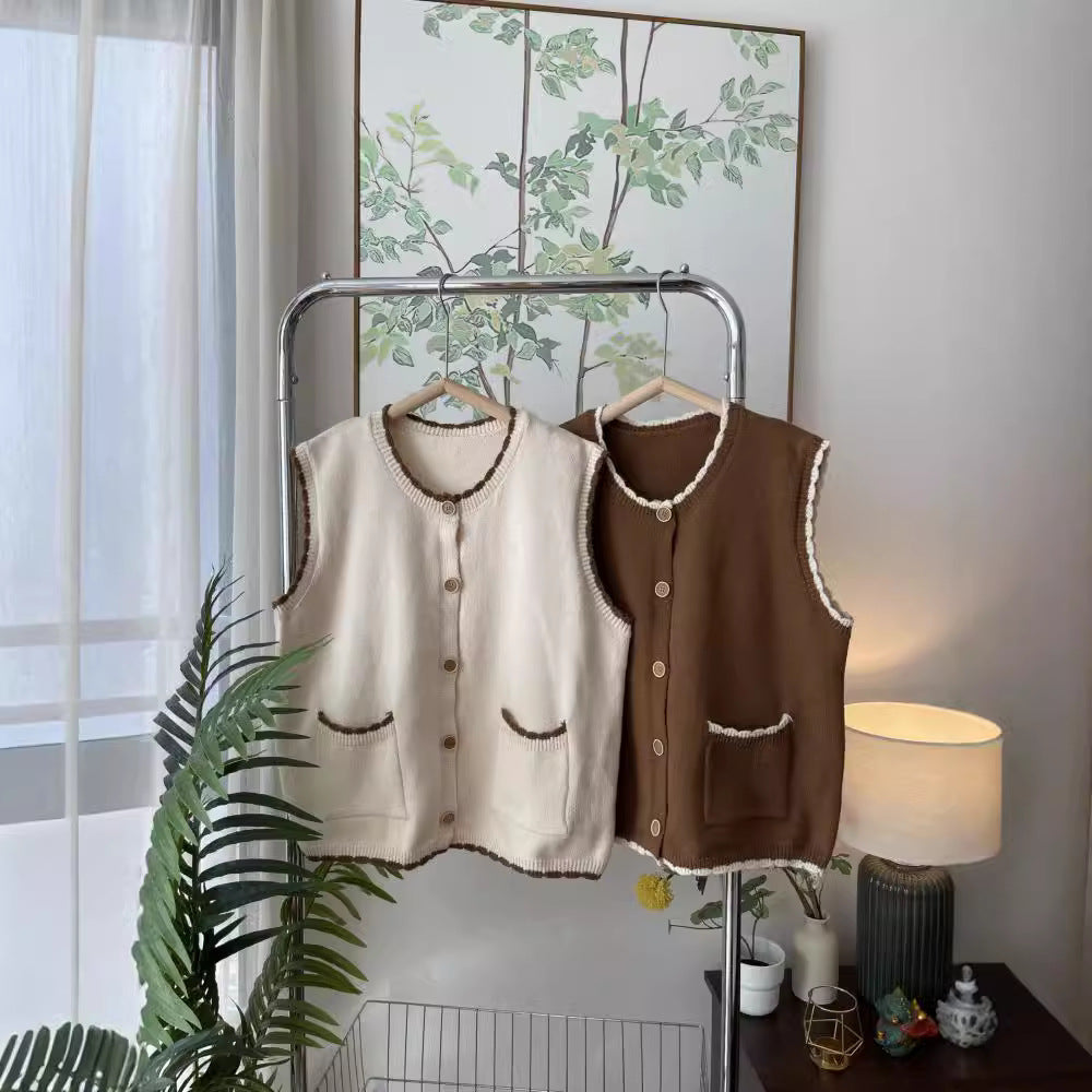 Damen Strickweste mit kontrastierenden Details und Taschen EB