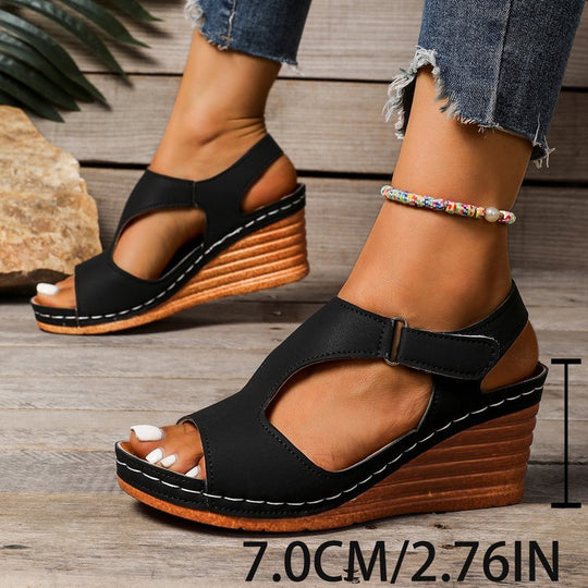 Damen Wedge-Sandalen mit elastischem Riemen und attraktiver Cut-Out-Optik EB