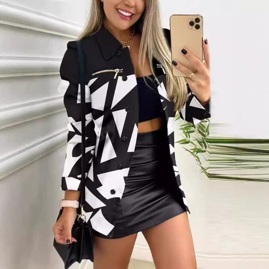 Damen nan gemusterter Blazer mit geometrischem Print, Reißverschlusstasche und durchgehender Knopfleiste EB