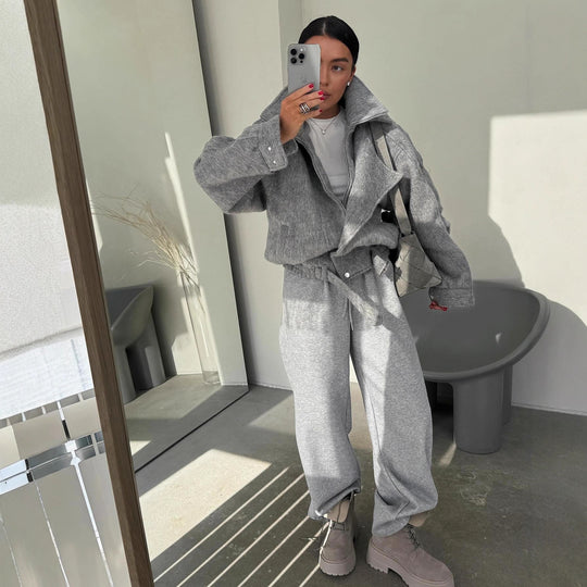 Damen Oversized Wolljacke mit Bindegürtel und lässigem Schnitt EB