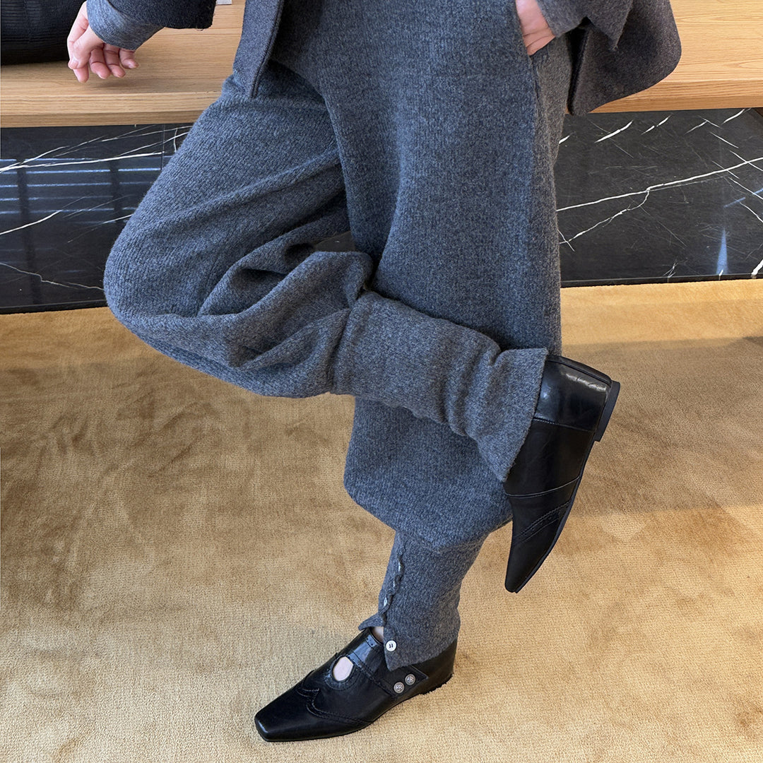 Damen Elegante Slipper mit dekorativem Ausschnitt EB