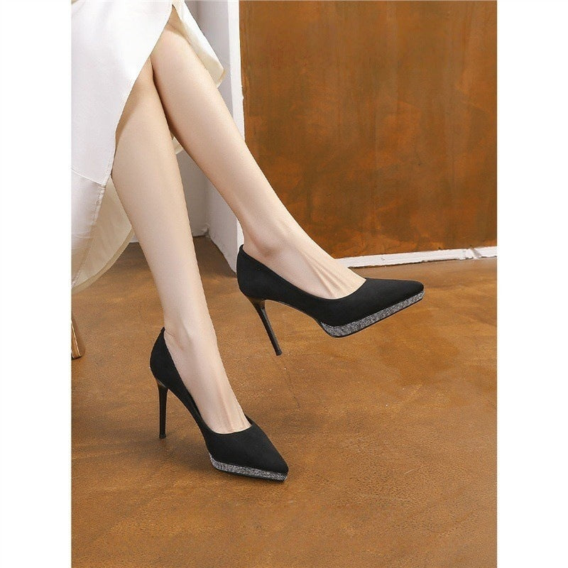 Damen elegante spitze High Heel Pumps mit goldenen Akzenten EB